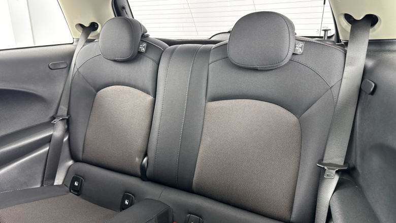 MINI Hatchback 1.5 Cooper Classic 3dr Auto Petrol Hatchback